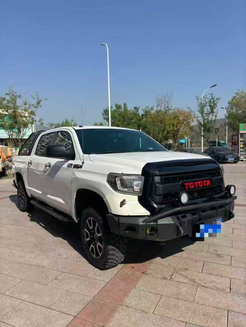 唐山14年丰田坦途2