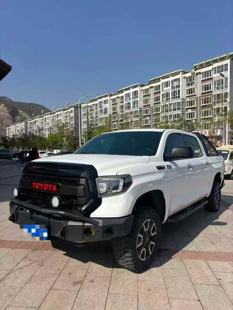 唐山14年丰田坦途3