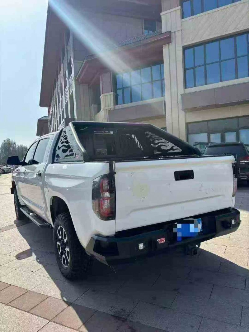 唐山14年丰田坦途8