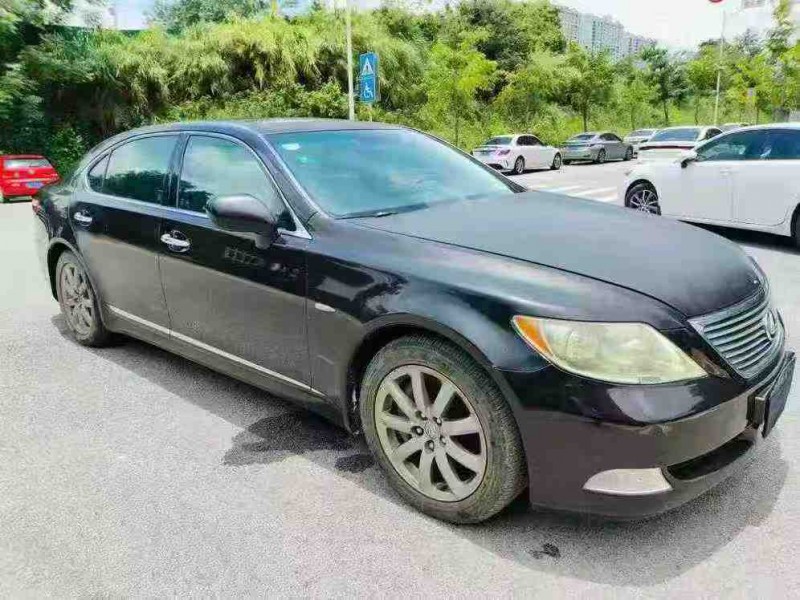 南宁07年雷克萨斯LS2