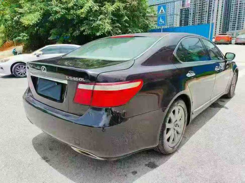 南宁07年雷克萨斯LS8