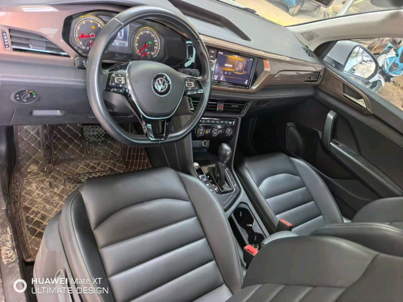 包头19年大众途岳3