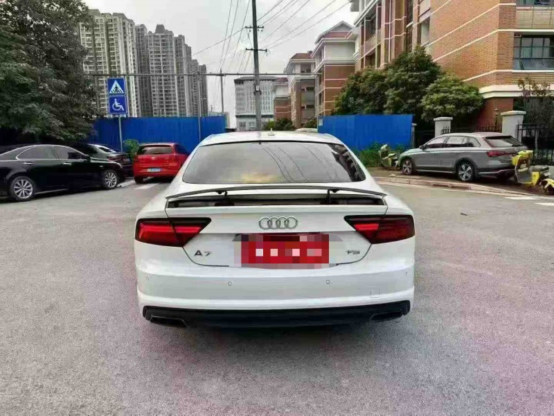 南宁17年奥迪A7L9