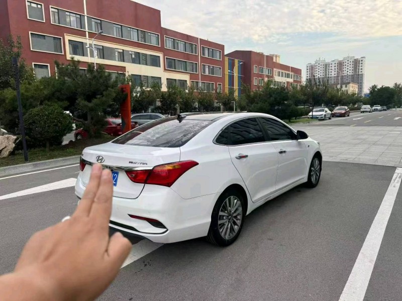 济南19年现代名图7