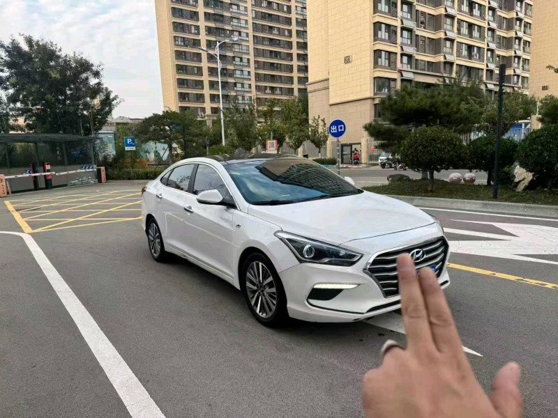 济南19年现代名图8