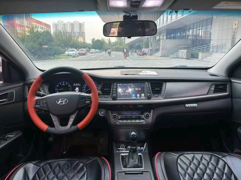 济南19年现代名图9