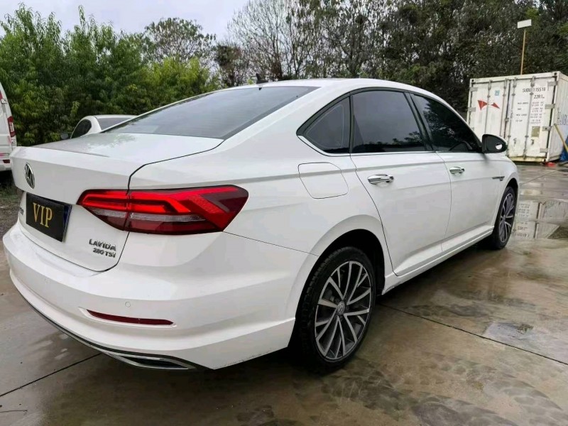 潍坊20年大众朗逸7