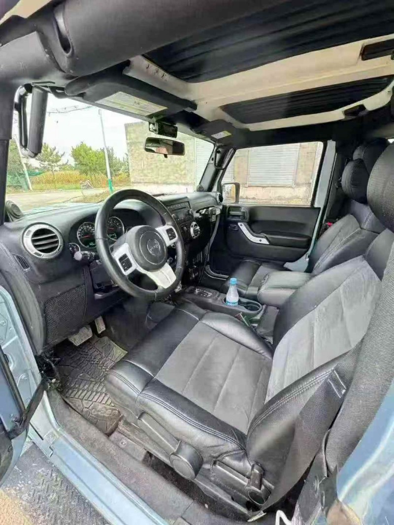 乌海13年Jeep牧马人4