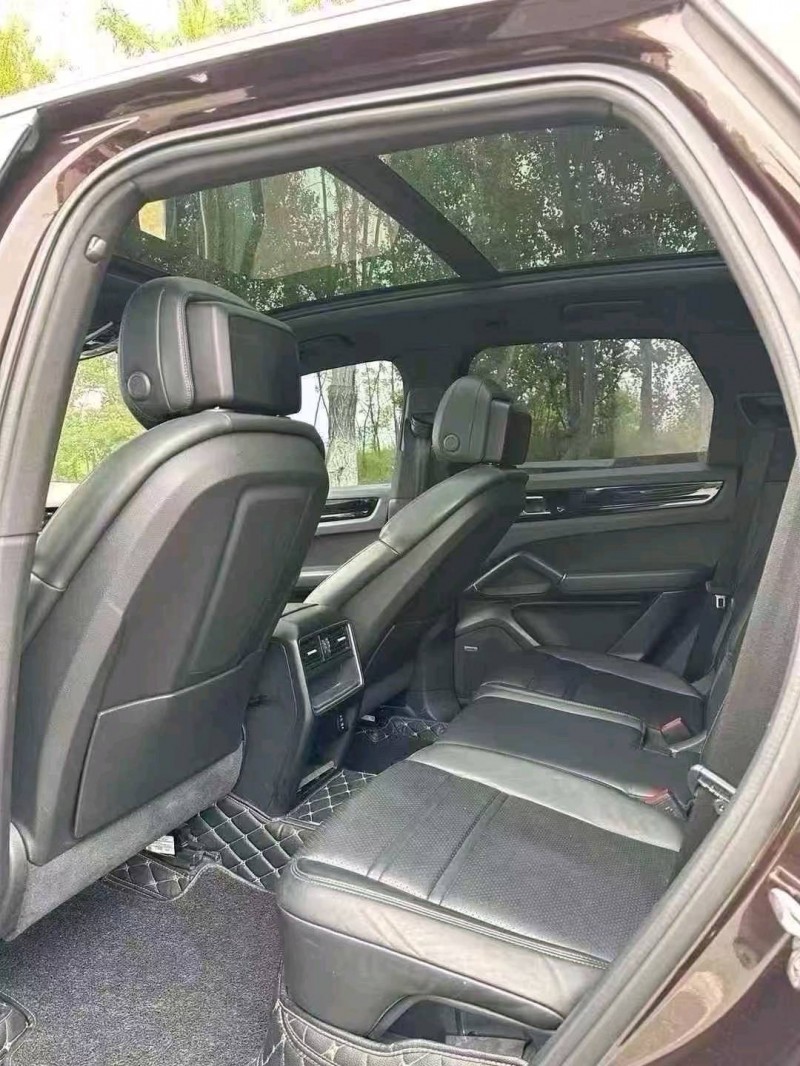 青岛20年保时捷卡宴7