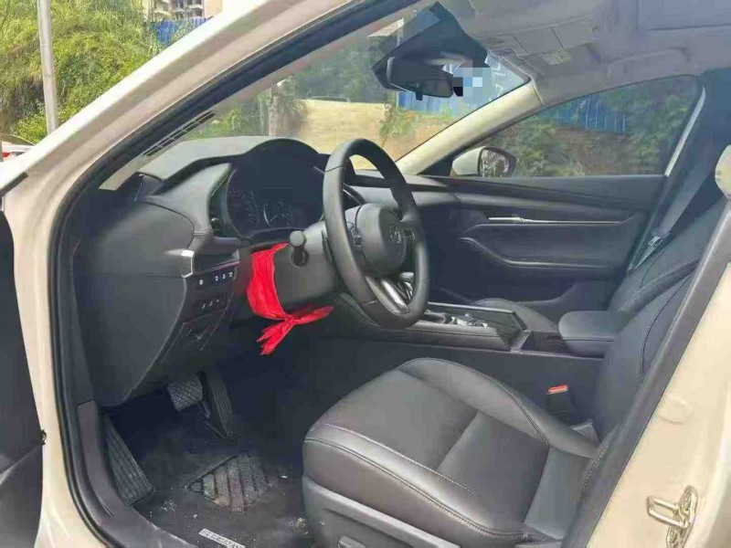 南宁25年马自达昂克赛拉4