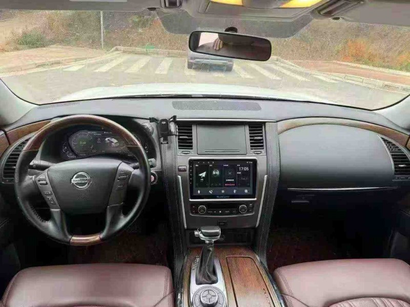 南宁20年日产途乐5