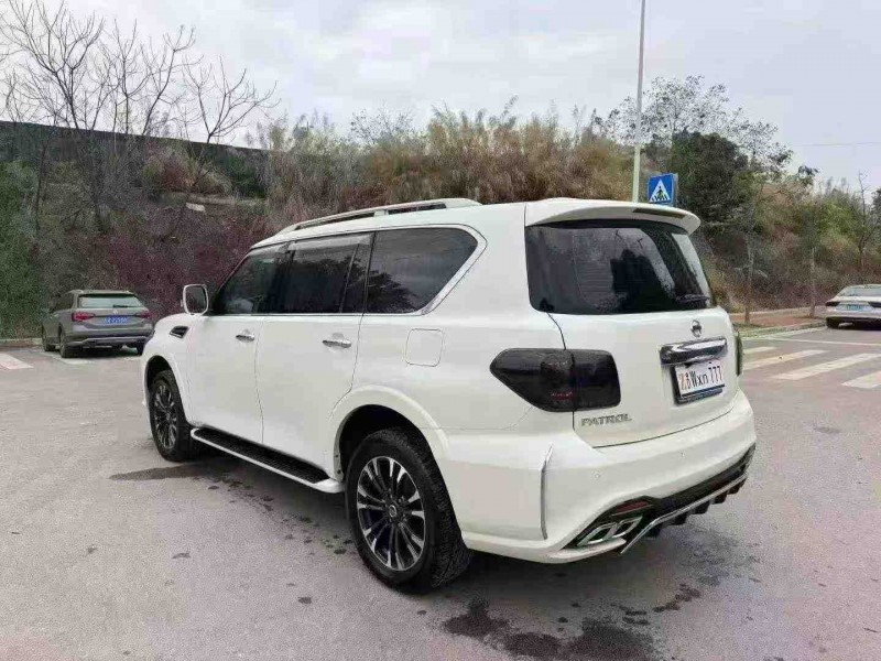 南宁20年日产途乐7