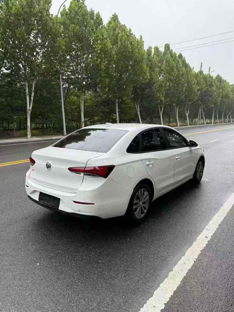 无锡20年别克英朗8