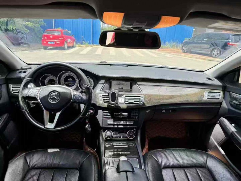 南宁13年奔驰CLS5