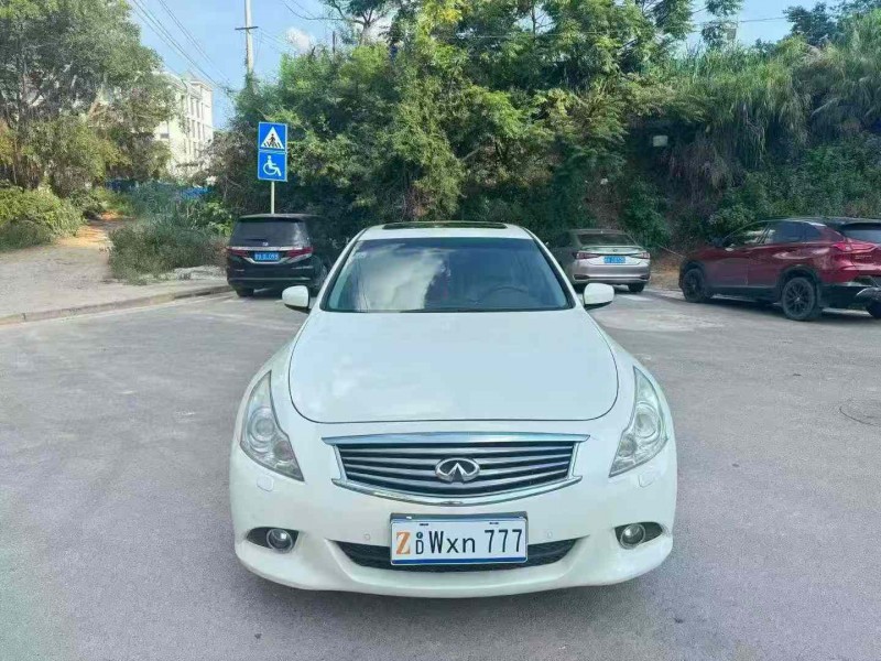 南宁12年英菲尼迪G251