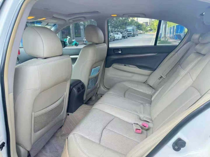 南宁12年英菲尼迪G256