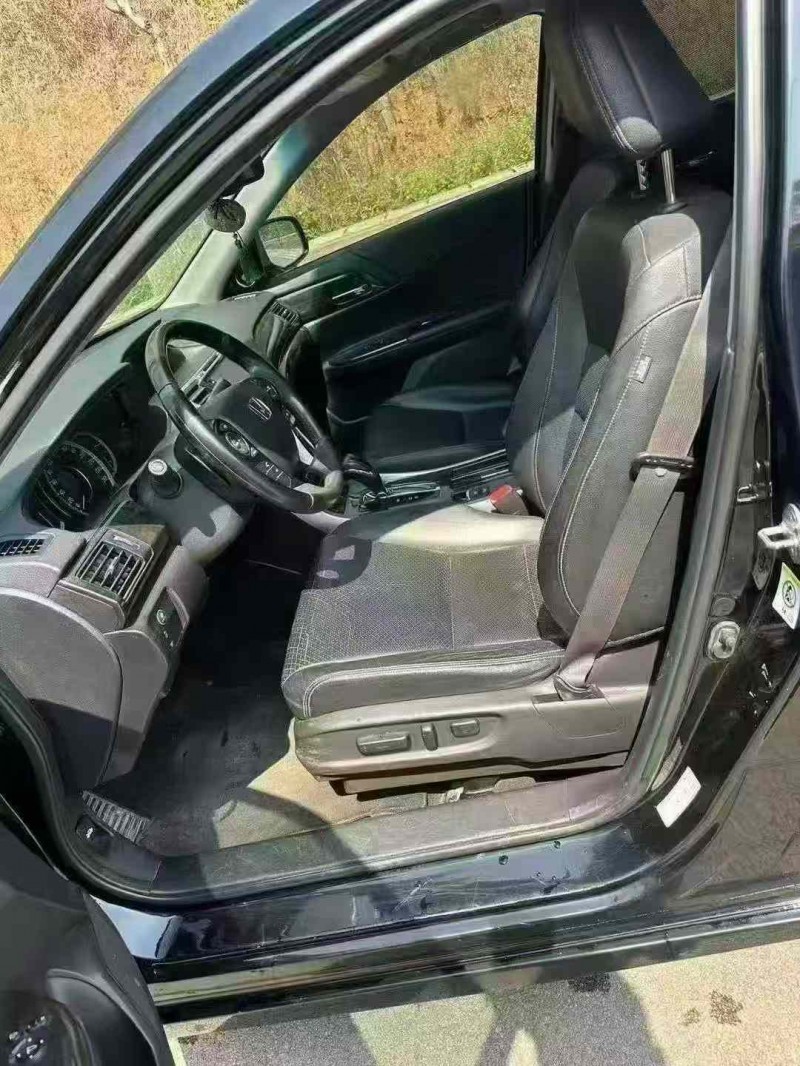 南宁14年本田雅阁4