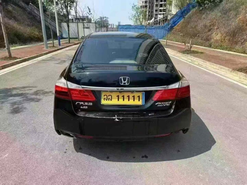 南宁14年本田雅阁9