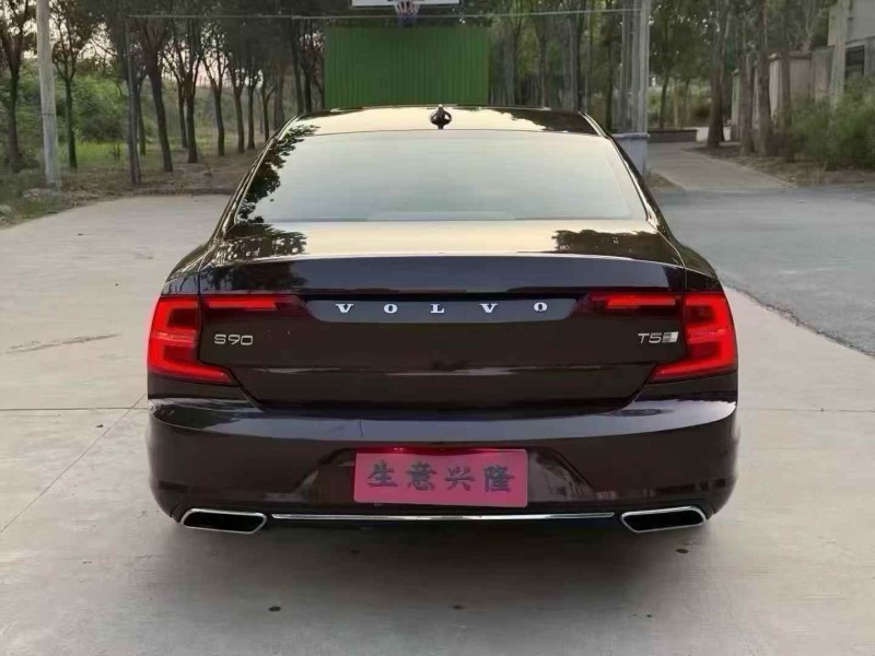 郑州20年沃尔沃S909