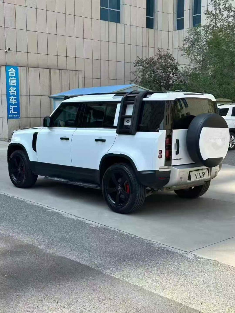 广州22年路虎卫士8