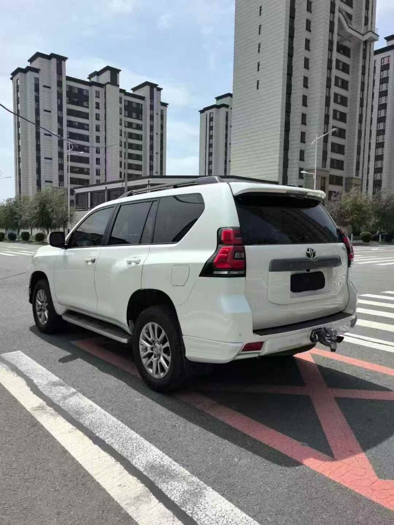 苏州19年丰田普拉多7