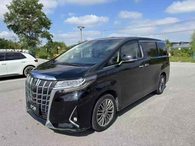 徐州17年丰田埃尔法2