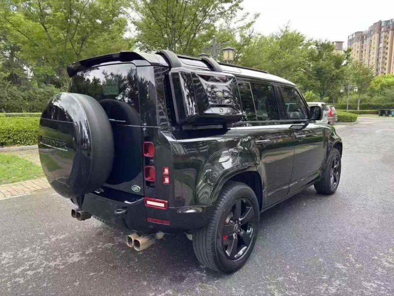 常州24年路虎卫士9