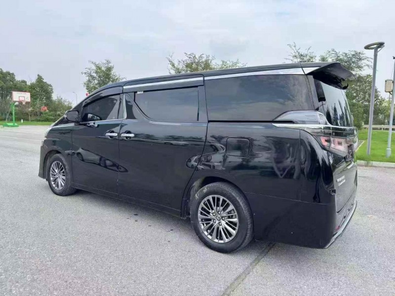 苏州19年丰田威尔法8