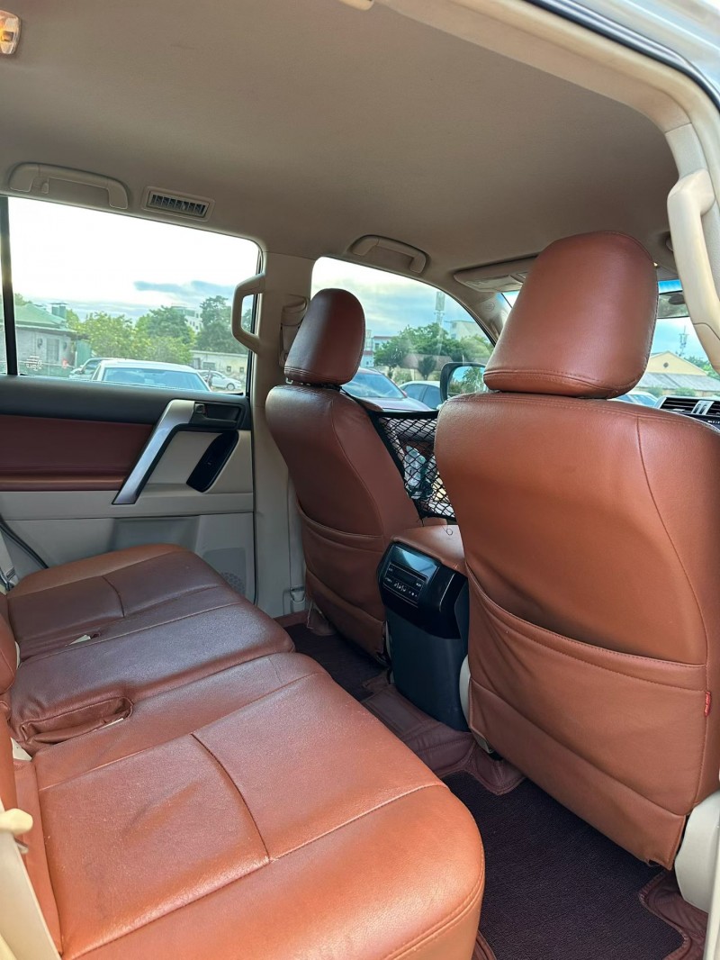 中山14年丰田普拉多9