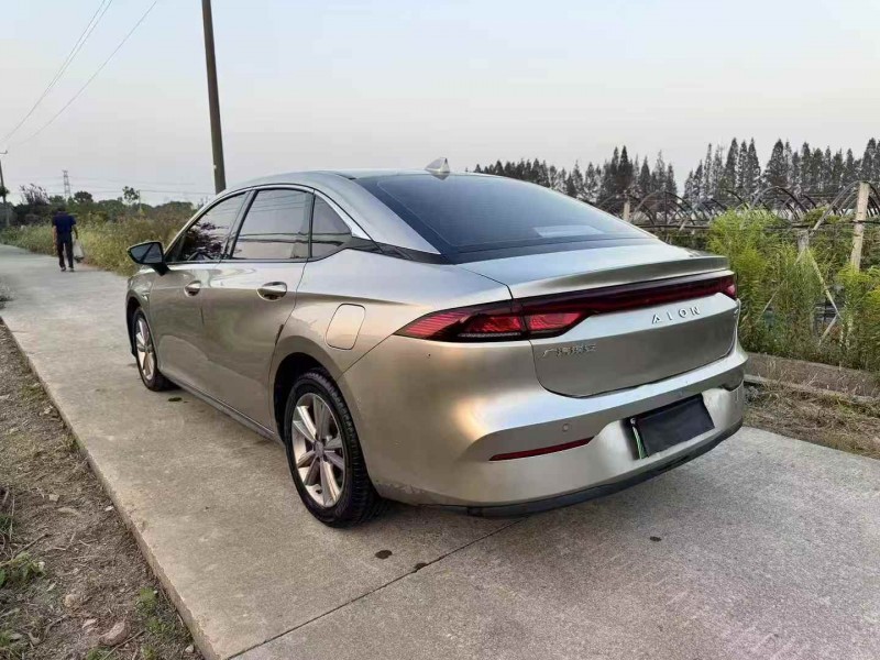 嘉兴23年传祺埃安S7