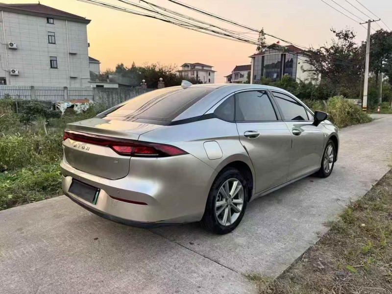 嘉兴23年传祺埃安S8