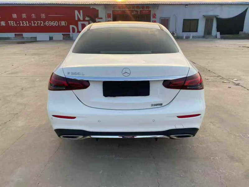 青岛21年奔驰E8