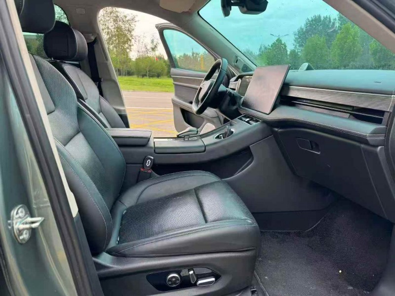 唐山22年华为智选问界4