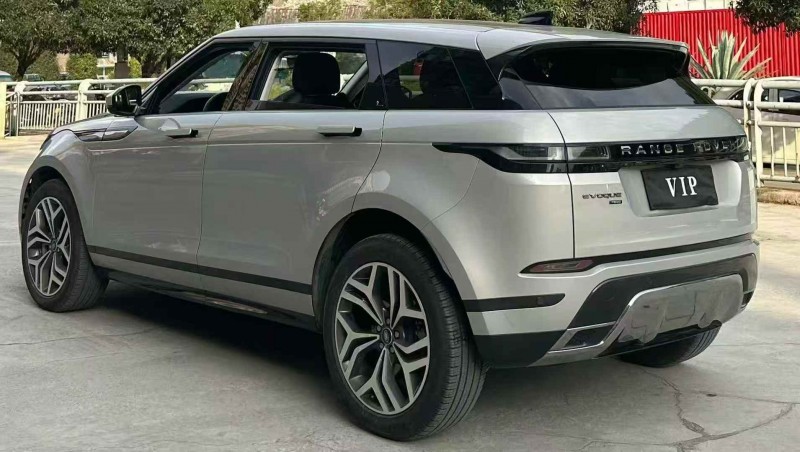 六盘水23年路虎极光9