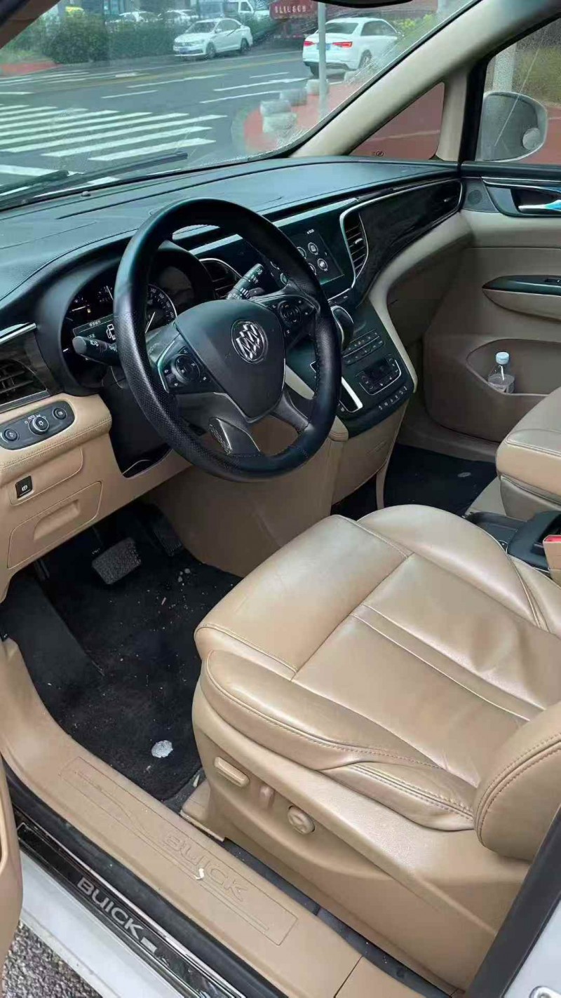 青岛18年别克GL87