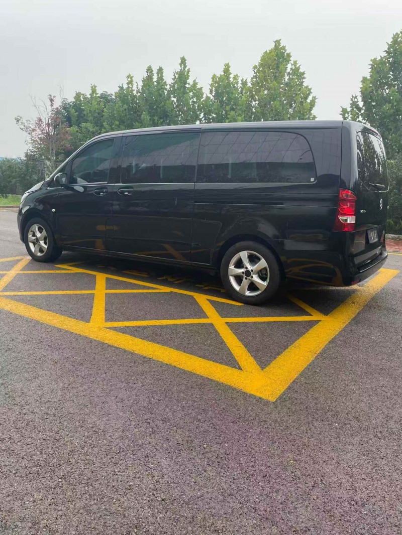 秦皇岛19年奔驰威霆8