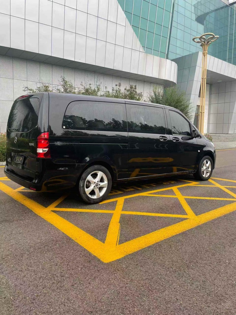 秦皇岛19年奔驰威霆9