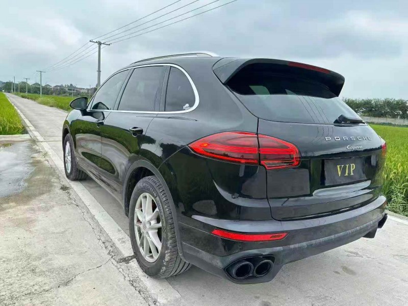 湖州15年保时捷卡宴7