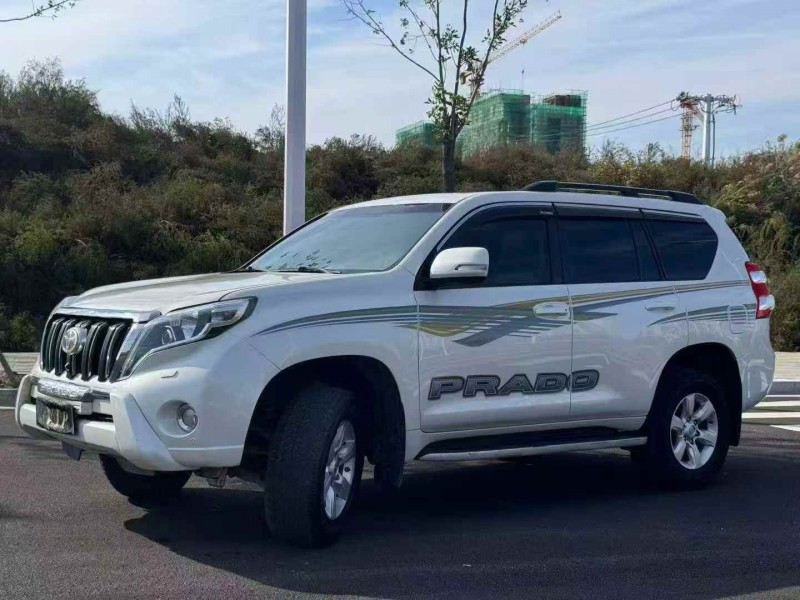 唐山18年丰田普拉多2