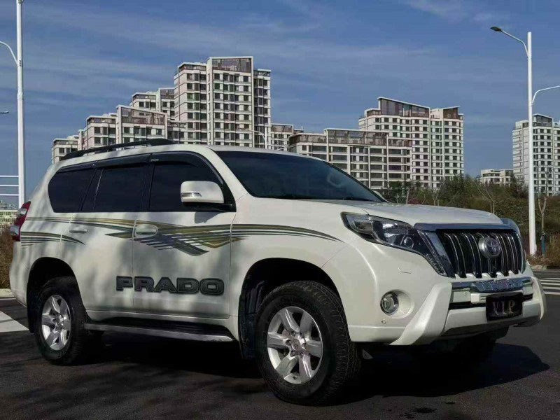 唐山18年丰田普拉多3