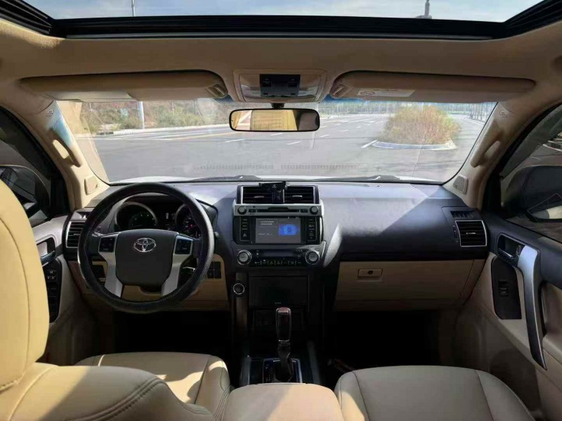 唐山18年丰田普拉多4