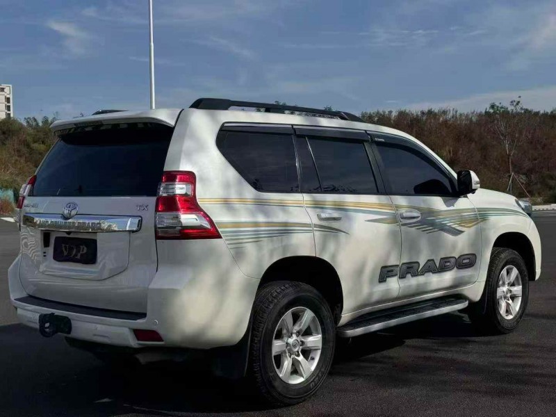 唐山18年丰田普拉多8