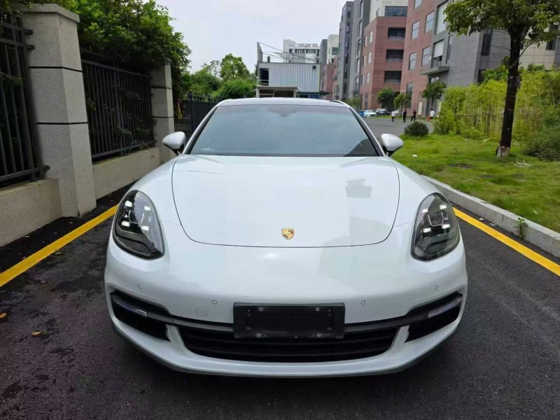 江门18年保时捷帕拉梅拉1