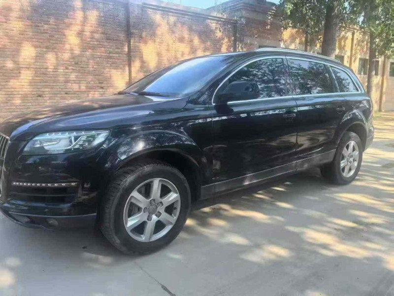 保定12年奥迪Q73