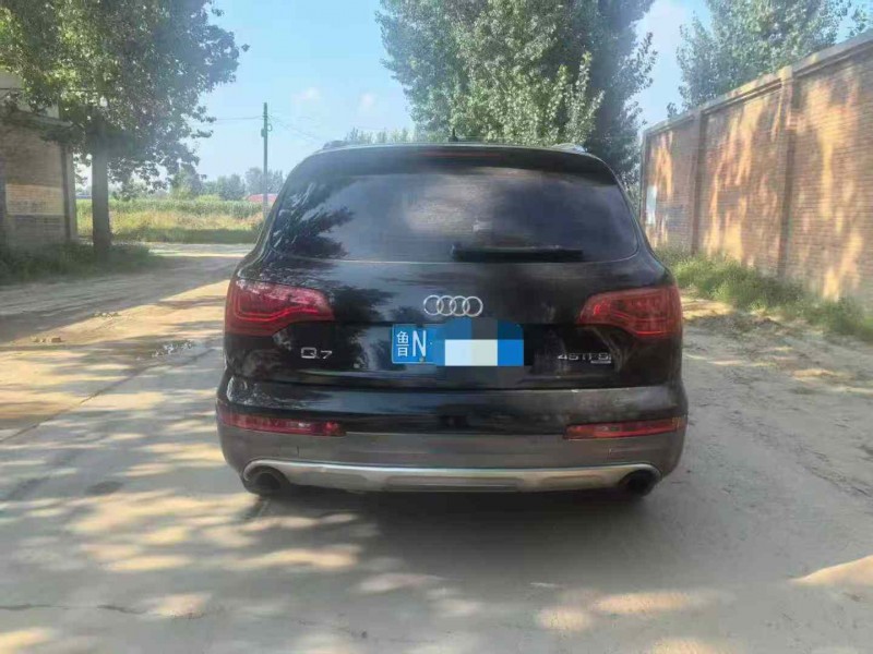 保定12年奥迪Q79
