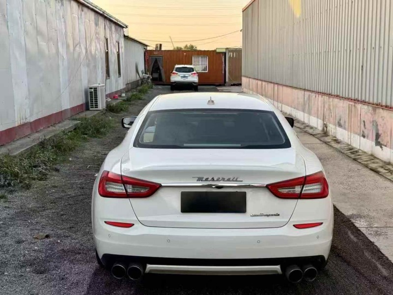 济宁14年玛莎拉蒂总裁9