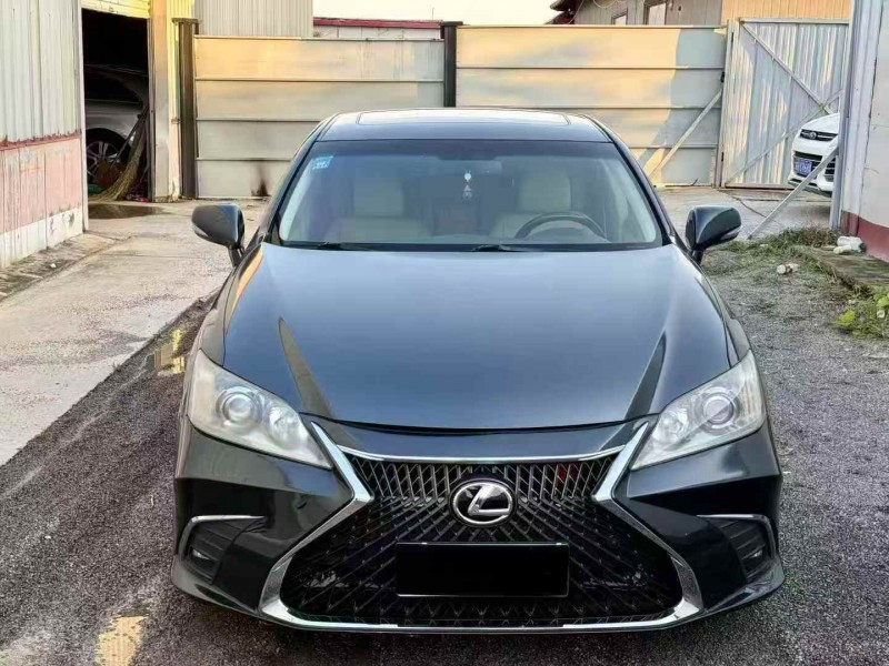 枣庄12年雷克萨斯ES1