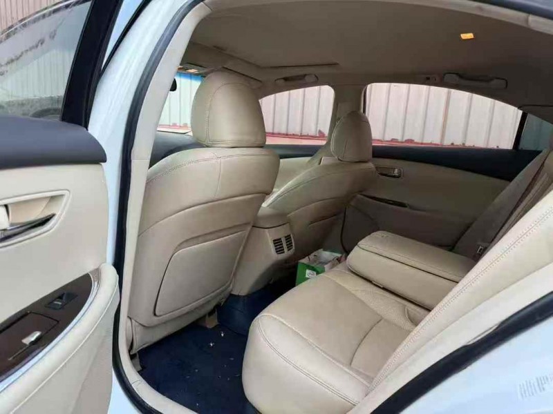 枣庄12年雷克萨斯ES6