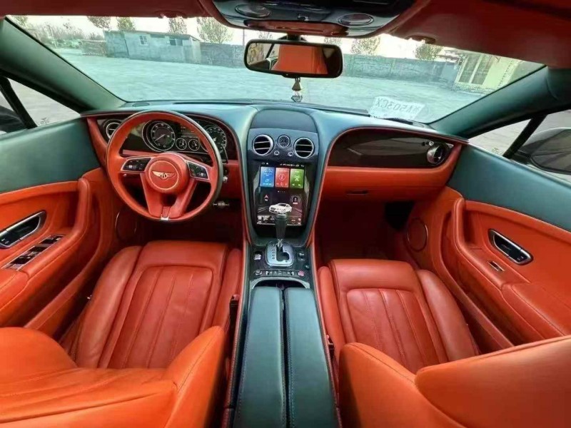 泰安13年宾利欧陆4