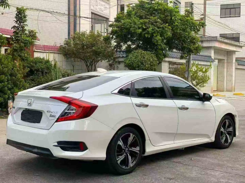 茂名18年本田思域7